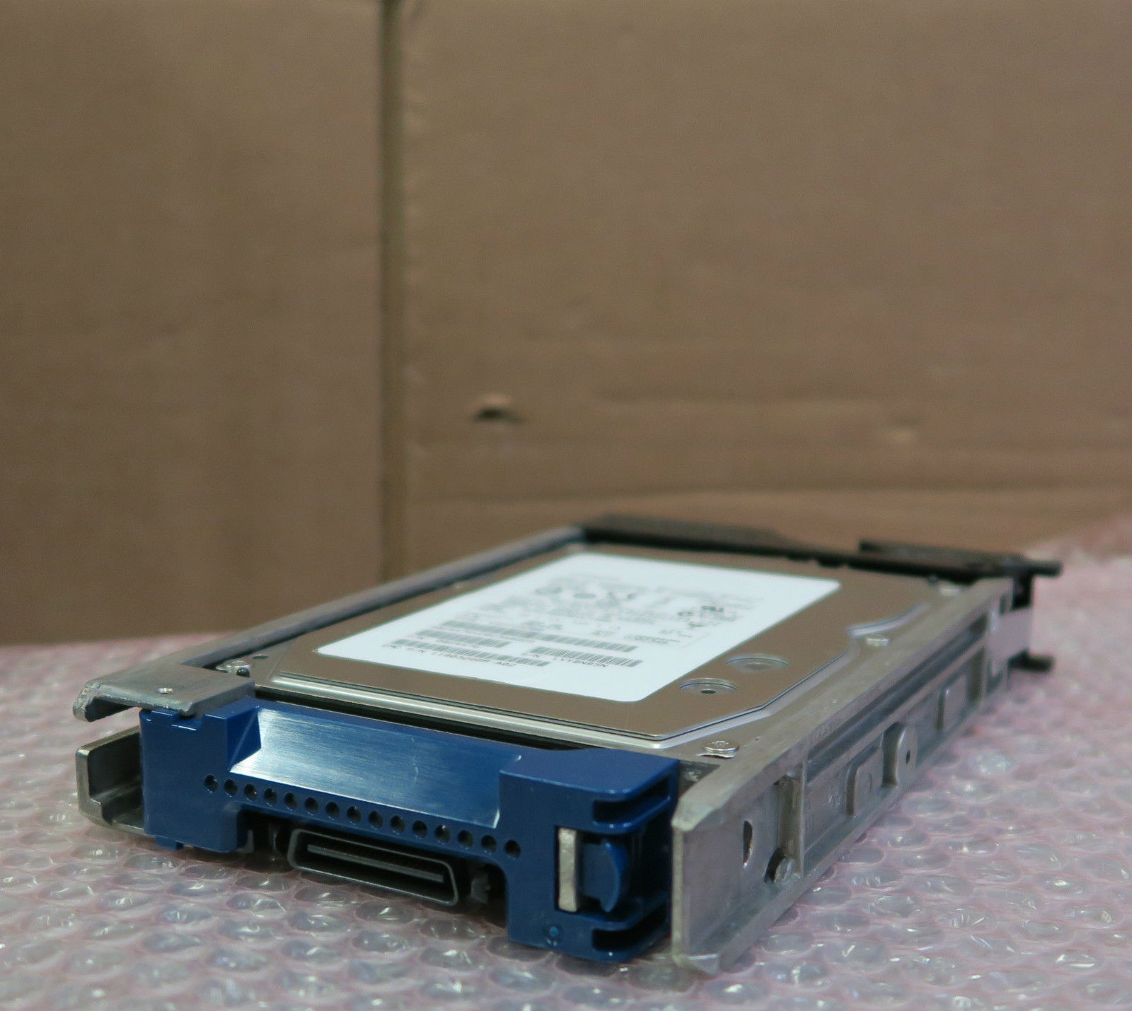 Dell NEW EMC CX-4G15-300 05049692 3.5" 300GB 15K Fibre Channel FCAL Hard Drive HDD Dell NEW EMC CX-4G15-300 05049692 3.5&#8243; 300GB 15K Fibre Channel FCAL Hard Drive HDD 1496552227 153 s l1600