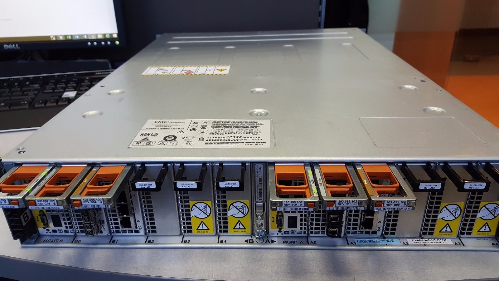 Dell EMC2 VNX5300 TRPE CX4-120 Storage Processor Loaded w/ Modules P/N: 100-520-127 Dell EMC2 VNX5300 TRPE CX4-120 Storage Processor Loaded w/ Modules P/N: 100-520-127 1496570001 256 s l1600