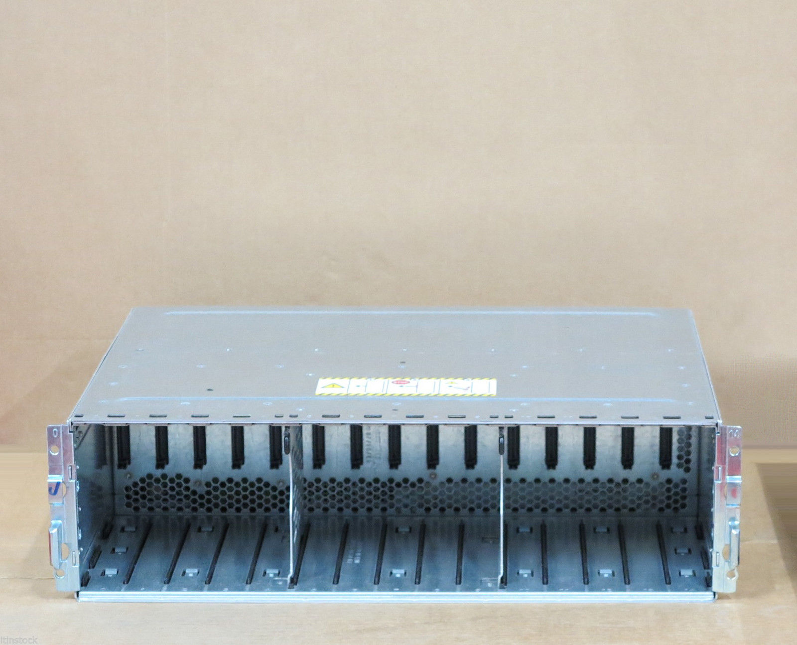 Dell EMC Drive array KTN-STL4 - 2x 4GB Controllers Fibre Channel FC 2xPSU Dell EMC Drive array KTN-STL4 &#8211; 2x 4GB Controllers Fibre Channel FC 2xPSU 1496592122 333 s l1600