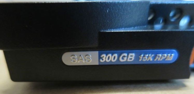 Dell NEW EMC Dell AX-SS15-300 300GB 15K 3.5" AX4-5 SAS HDD 005049034 005-049034 2R2Y2 Dell NEW EMC Dell AX-SS15-300 300GB 15K 3.5&#8243; AX4-5 SAS HDD 005049034 005-049034 2R2Y2 1496641014 443 s l1600