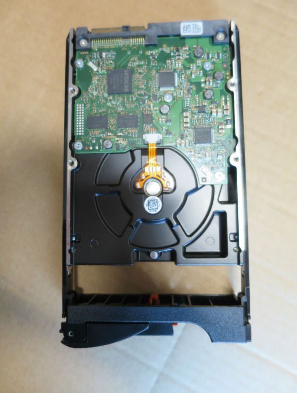 Dell NEW EMC Dell AX-SS15-300 300GB 15K 3.5" AX4-5 SAS HDD 005049034 005-049034 2R2Y2 Dell NEW EMC Dell AX-SS15-300 300GB 15K 3.5&#8243; AX4-5 SAS HDD 005049034 005-049034 2R2Y2 1496641016 15 s l1600