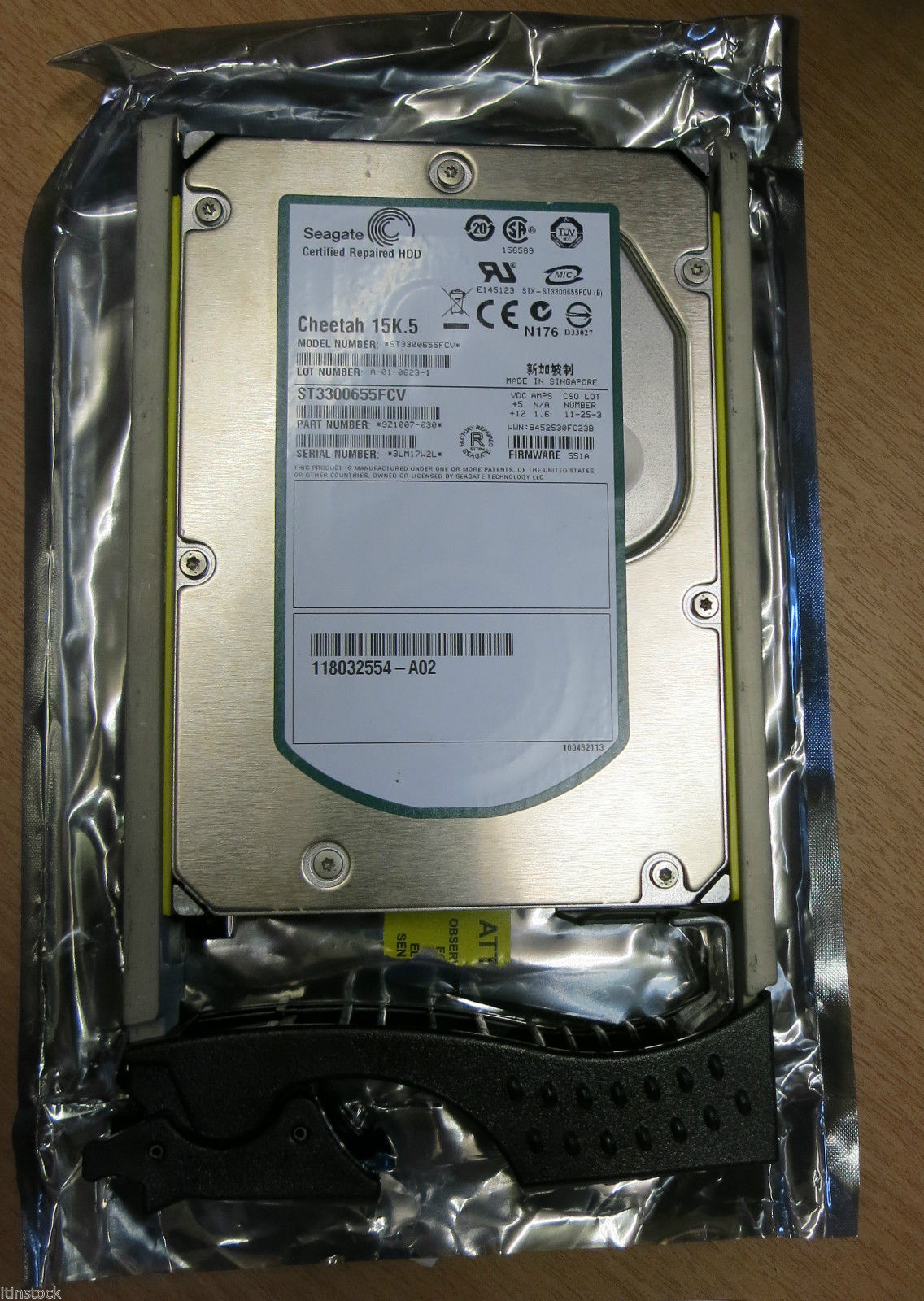 Dell EMC 300GB 15K FC ST3300655FCV 118032554-A02 2GB/4GB HDD FW 551A with caddy Dell EMC 300GB 15K FC ST3300655FCV 118032554-A02 2GB/4GB HDD FW 551A with caddy 1496659009 731 s l1600