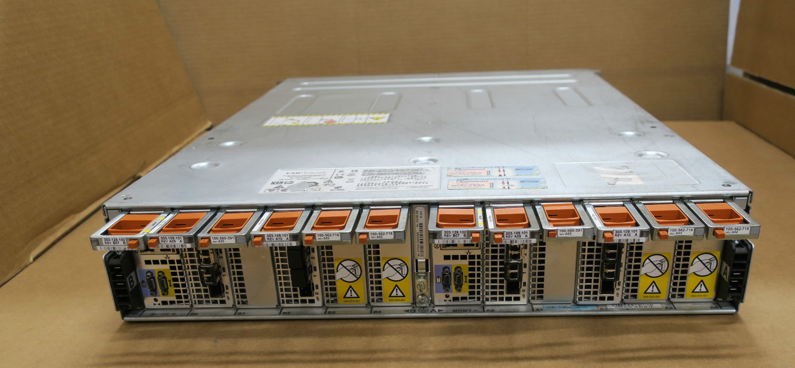 Dell EMC TRPE - Expansion Array With 2 x Controllers DF2FY 4 x PSU Rackmount Dell EMC TRPE &#8211; Expansion Array With 2 x Controllers DF2FY 4 x PSU Rackmount 1496683121 771 s l1600