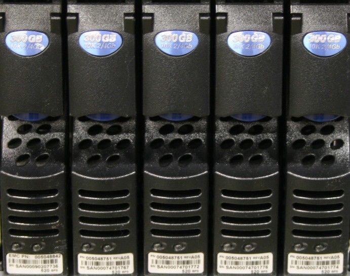 Refurbished EMC CX-4G10-300 CLARiiON 300GB 10K 2/4Gb FC CX CX3 CX4 Disk Drive Refurbished EMC CX-4G10-300 CLARiiON 300GB 10K 2/4Gb FC CX CX3 CX4 Disk Drive 1524905993 174 s l1600